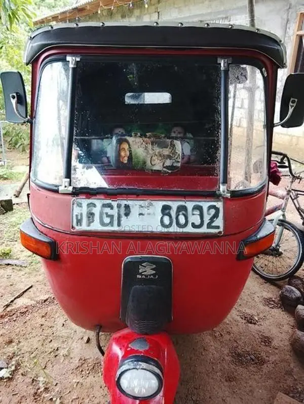 Bajaj RE 2001
