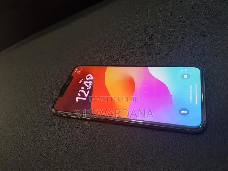 Apple iPhone XS Max (Used)