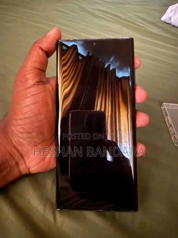 Samsung Galaxy S22 Ultra (Used)