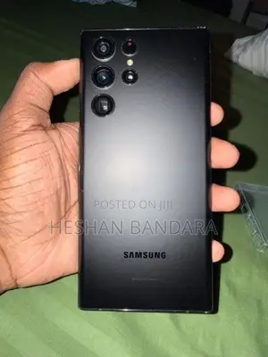 Samsung Galaxy S22 Ultra (Used)