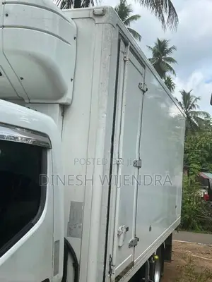 Mitsubishi Fuso 2015