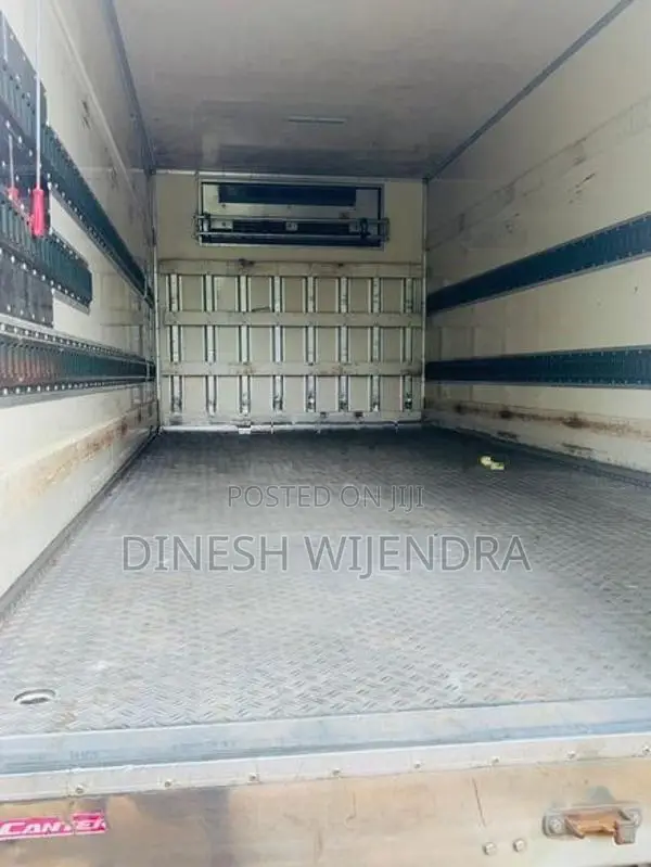 Mitsubishi Fuso 2015