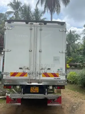 Mitsubishi Fuso 2015