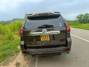 Toyota Land Cruiser Prado 150 2017