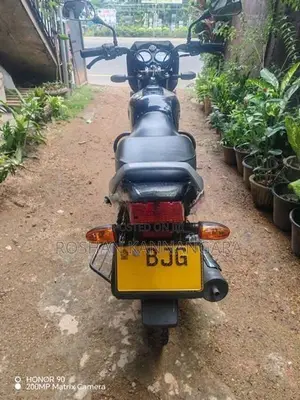 Bajaj CT100 2024