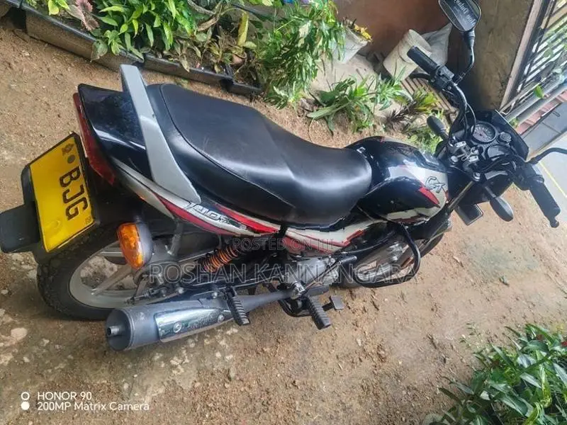 Bajaj CT100 2024