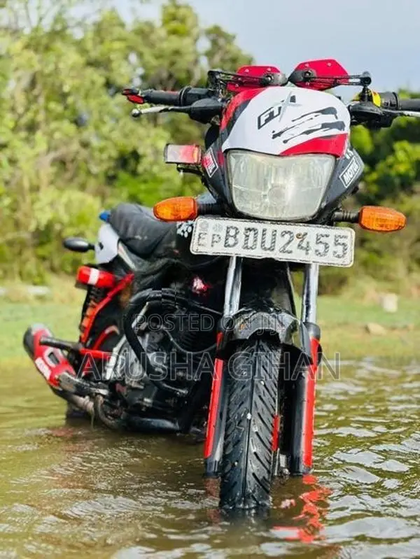 Bajaj Platina 2016