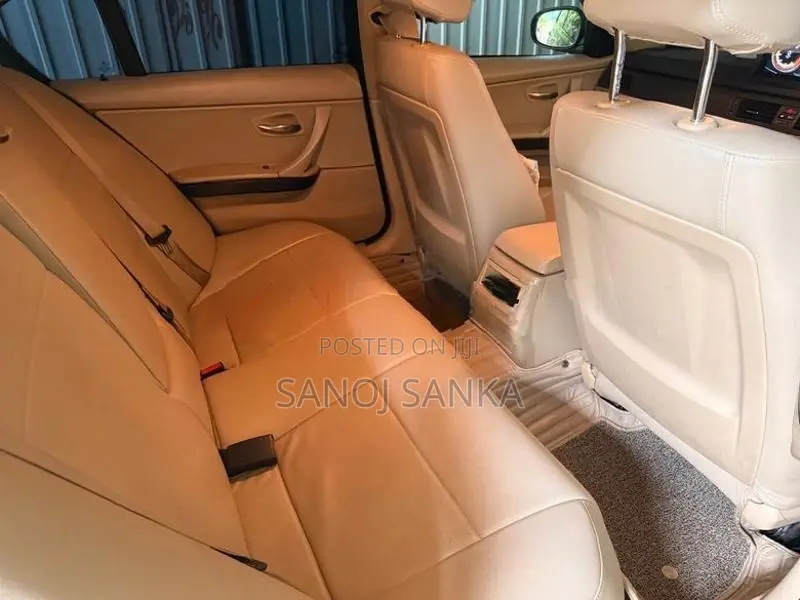 BMW 320d 2011