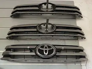 Toyota Hilux Revo Grill