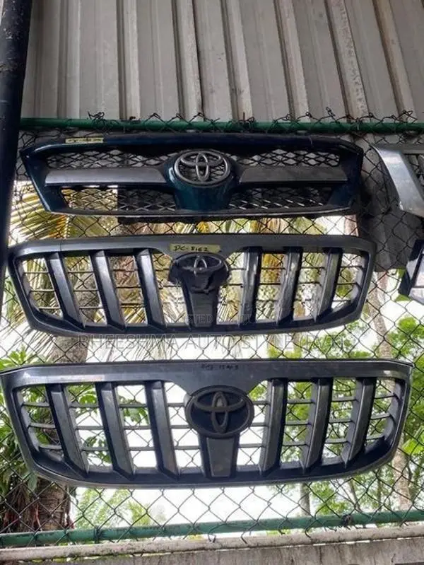 Toyota Hilux Vigo Grill