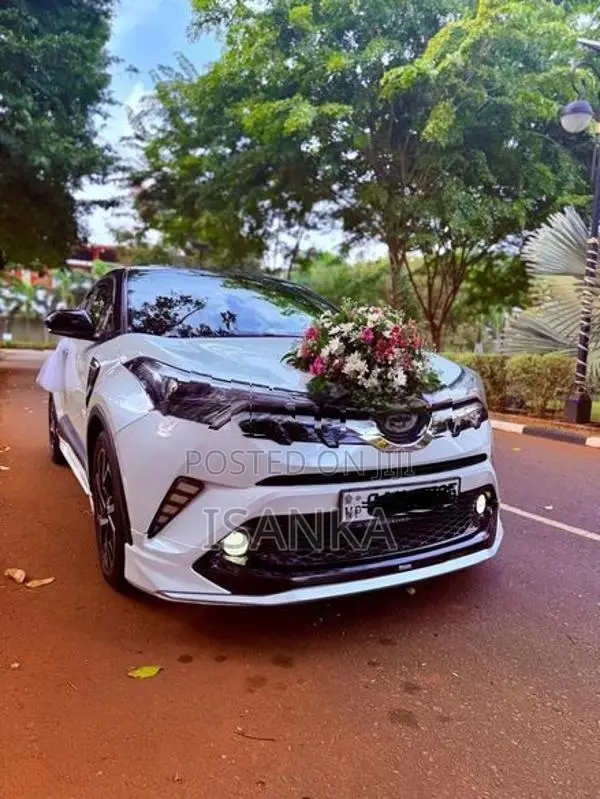 Toyota CHR NGX 50 2017
