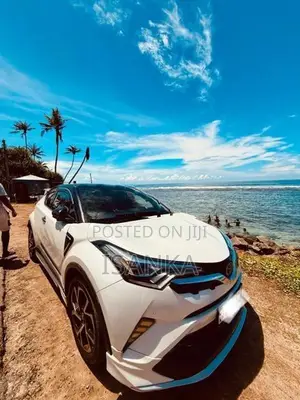 Toyota CHR NGX 50 2017