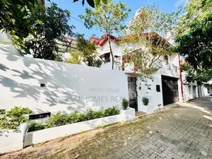 Luxury 5BR Family Home in Pangiriwatte Mw, Mirihana Nugegoda