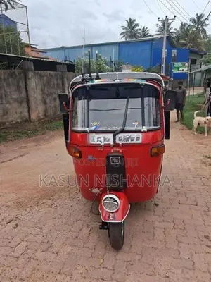Bajaj RE 2005