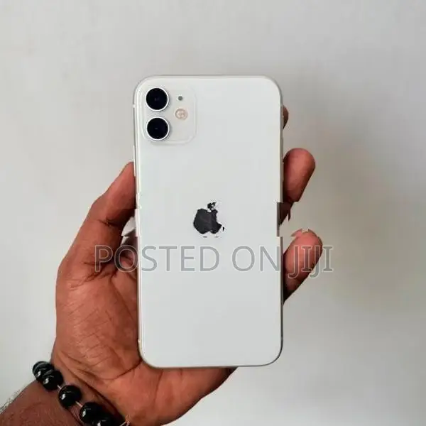 Apple iPhone 11 128GB (Used)