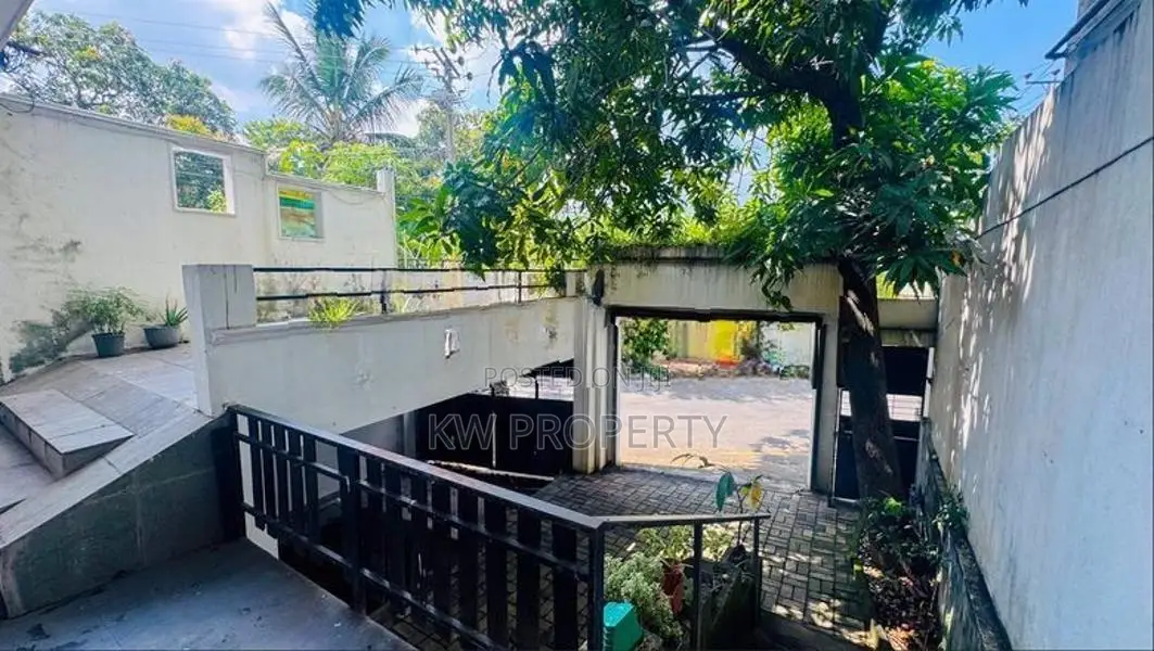 Two story house for sale in Rajagiriya