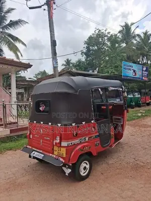 Bajaj RE 2005