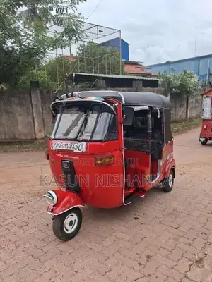 Bajaj RE 2005