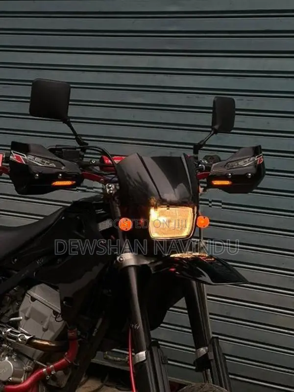 Kawasaki D Tracker 2008