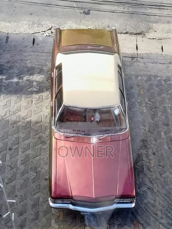 Holden Statesman 1975