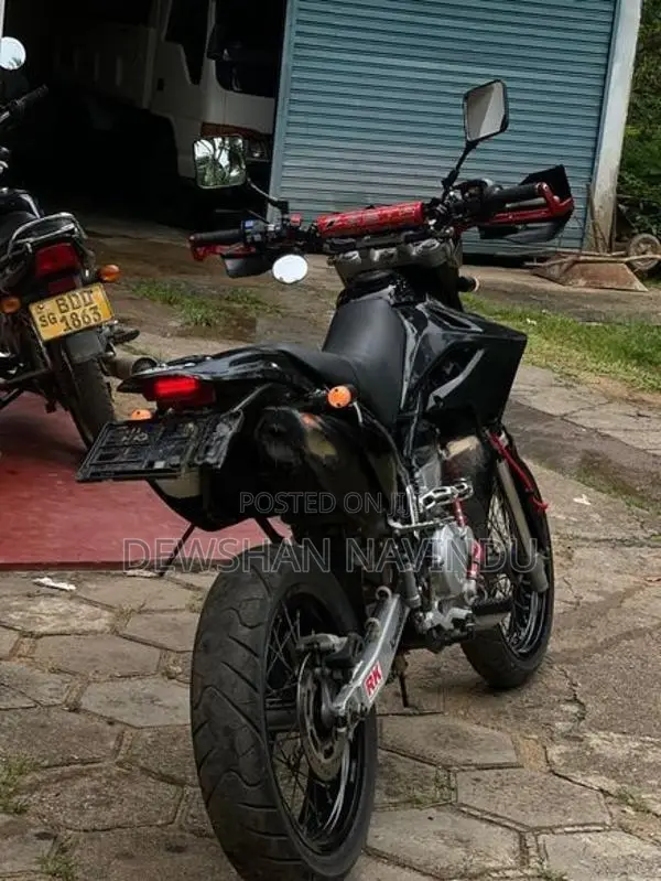 Kawasaki D Tracker 2008