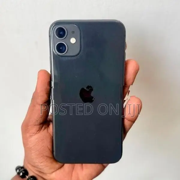 Apple iPhone 11 64GB (Used)