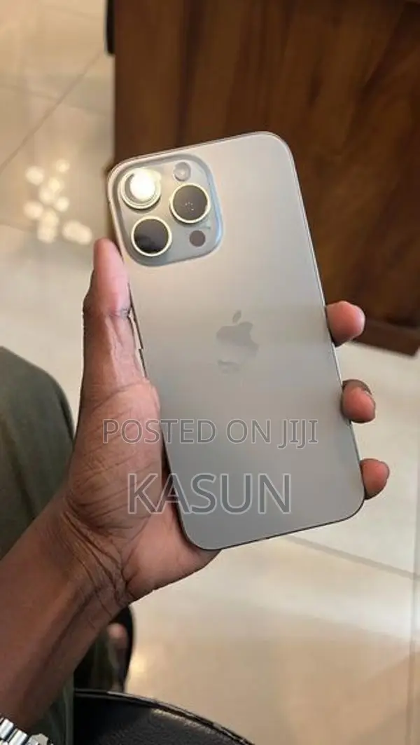 Apple iPhone 16 Pro Max (Used)