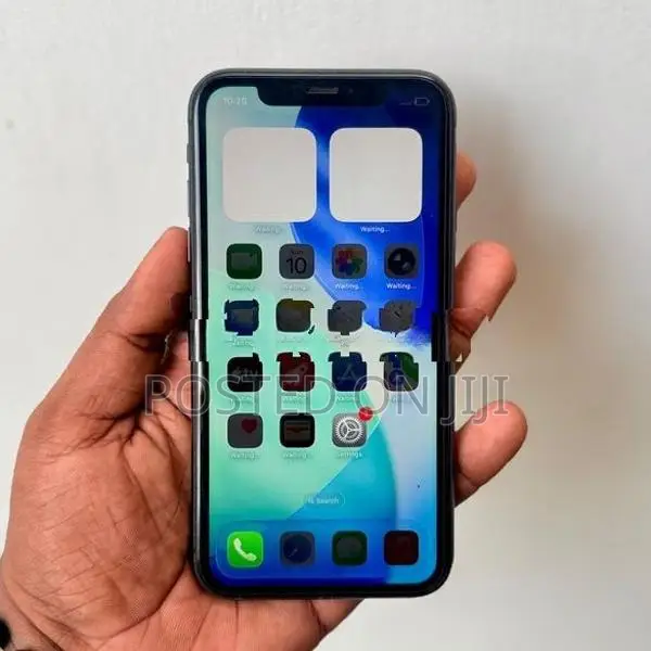 Apple iPhone 11 64GB (Used)