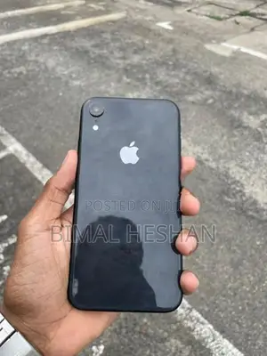 Apple iPhone XR (Used)