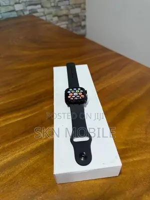 Apple Watch 11 42MM Cellular