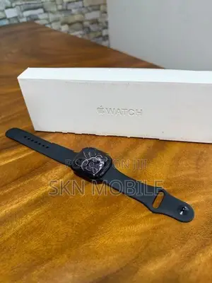 Apple Watch 11 42MM Cellular