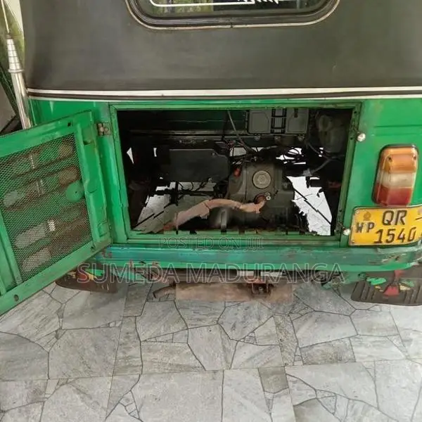 Bajaj RE 2008