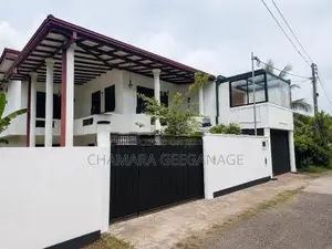 5 Bedroom House for Rent in Homagama