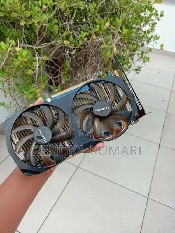 GTX 560 1 GB VGA
