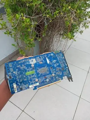 GTX 560 1 GB VGA