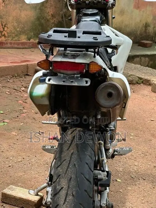 Kawasaki D Tracker 2020