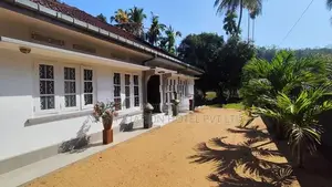 191P Valuable Land with Beautiful House – Thummodara