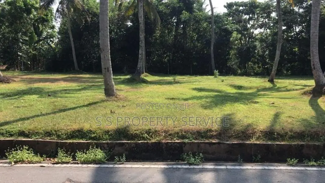 Land For Sale in Udugampola (SSPL-400)