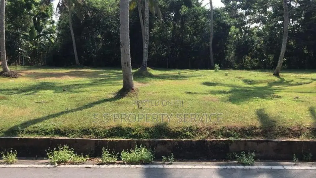 Land For Sale in Udugampola (SSPL-400)