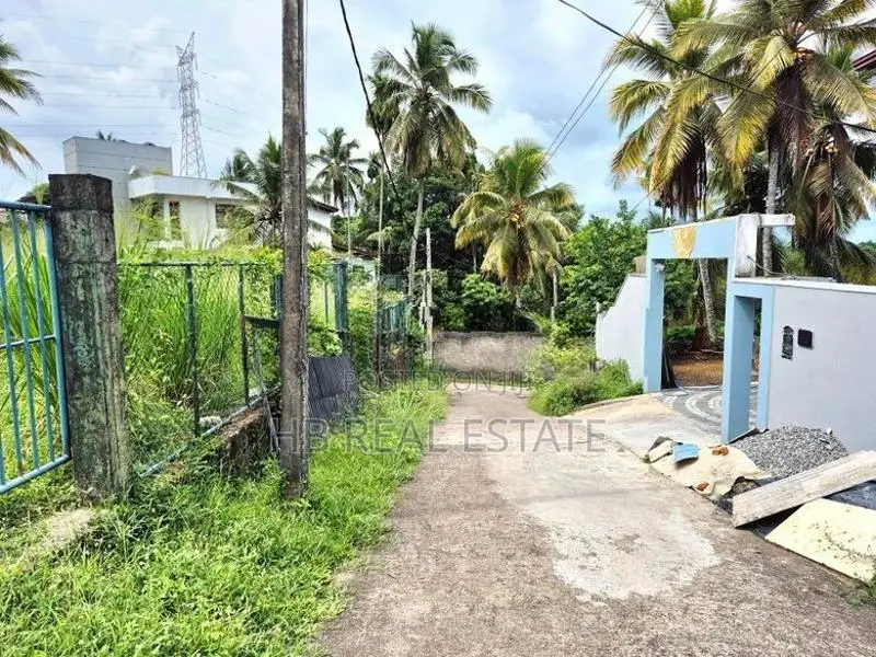 20 Perches Residential Bare Land For Sale in Malabe
