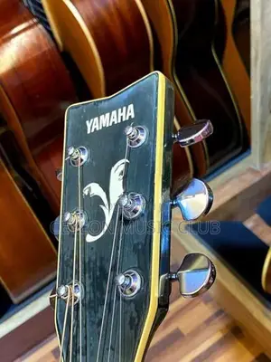 YAMAHA FG445