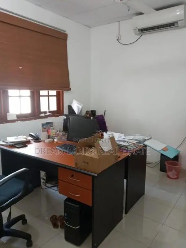 Upper floor for rent commercial purpose colombo 5