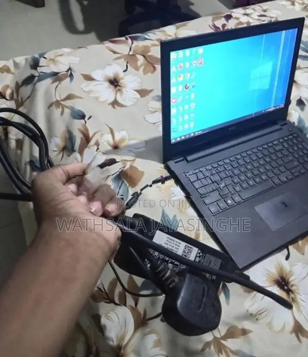 Dell i3-5005U Laptop