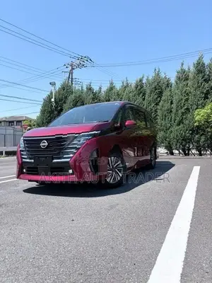 Nissan Serena 2025