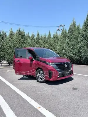 Nissan Serena 2025