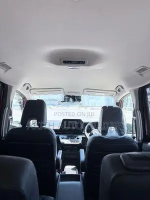 Nissan Serena 2025