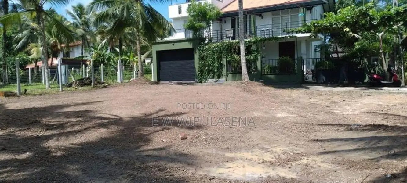 11 PERCH LAND FOR SALE in POLGASOVITA