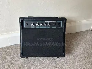 GUITAR AMPLIFIER CR-15