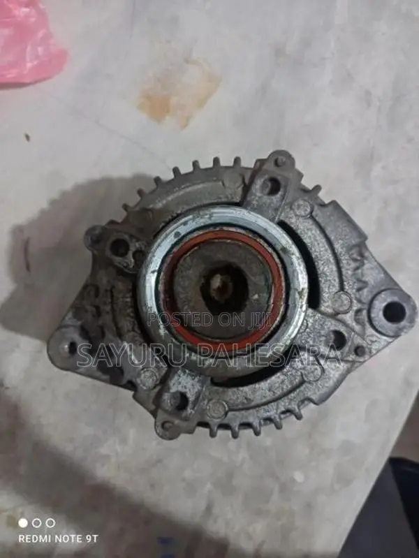 Toyota KDH Alternator