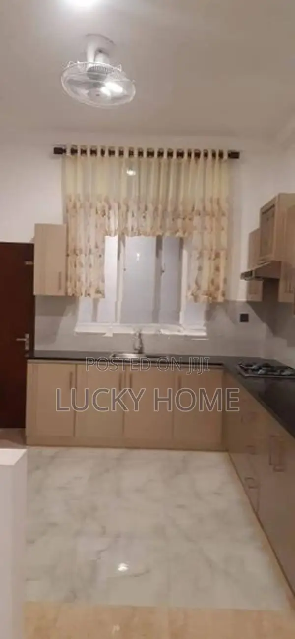 5 Room Luxury House Rent Kandana